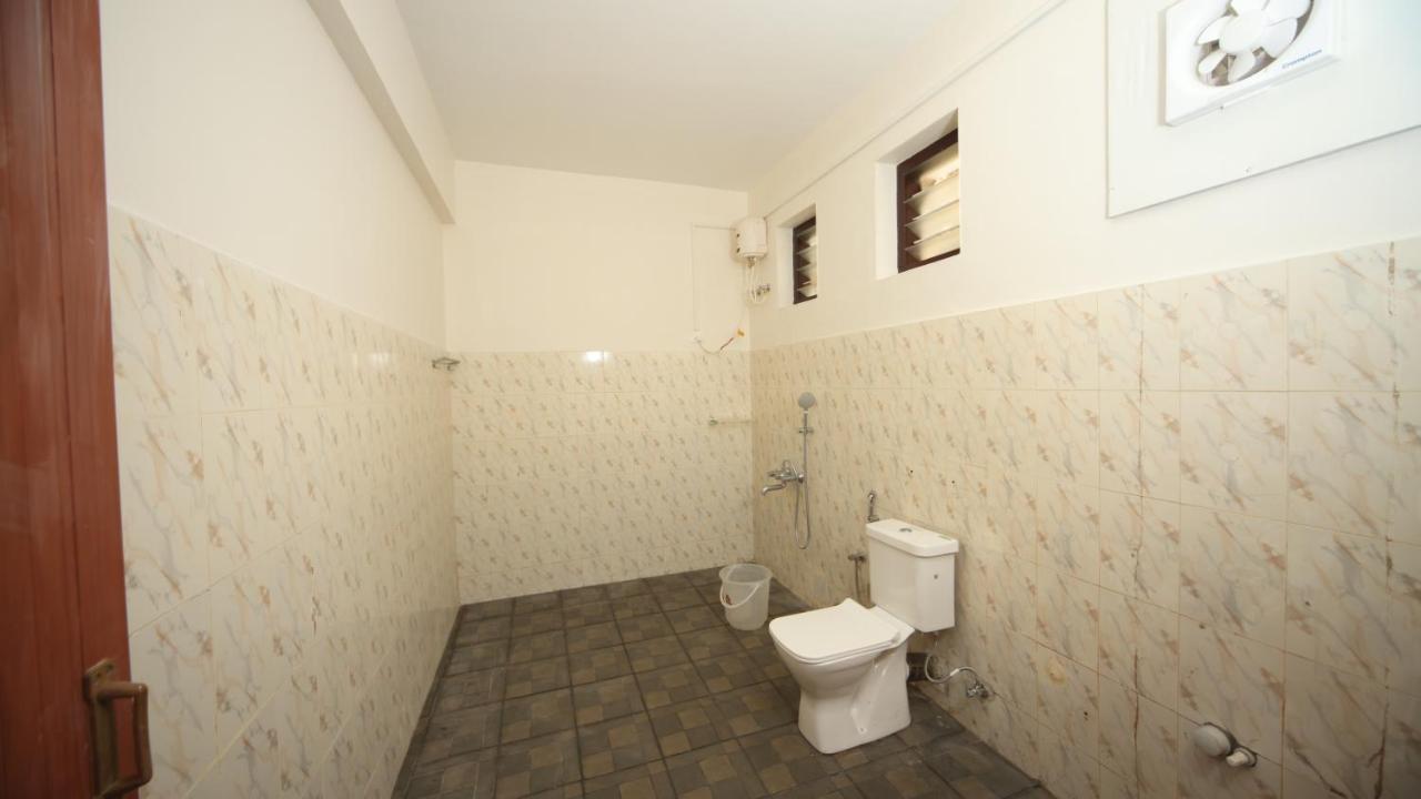 Ashtamudi Lake Garden Resorts Kollam Exterior photo